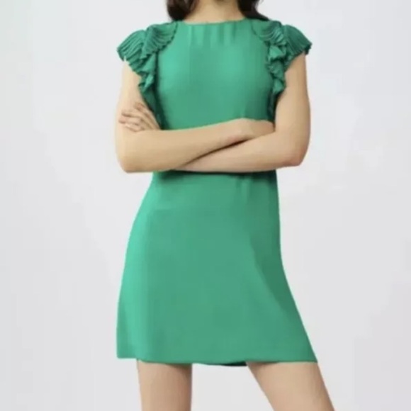 •Maje Green 👗 with Pleated sleeves - Picture 3 of 8